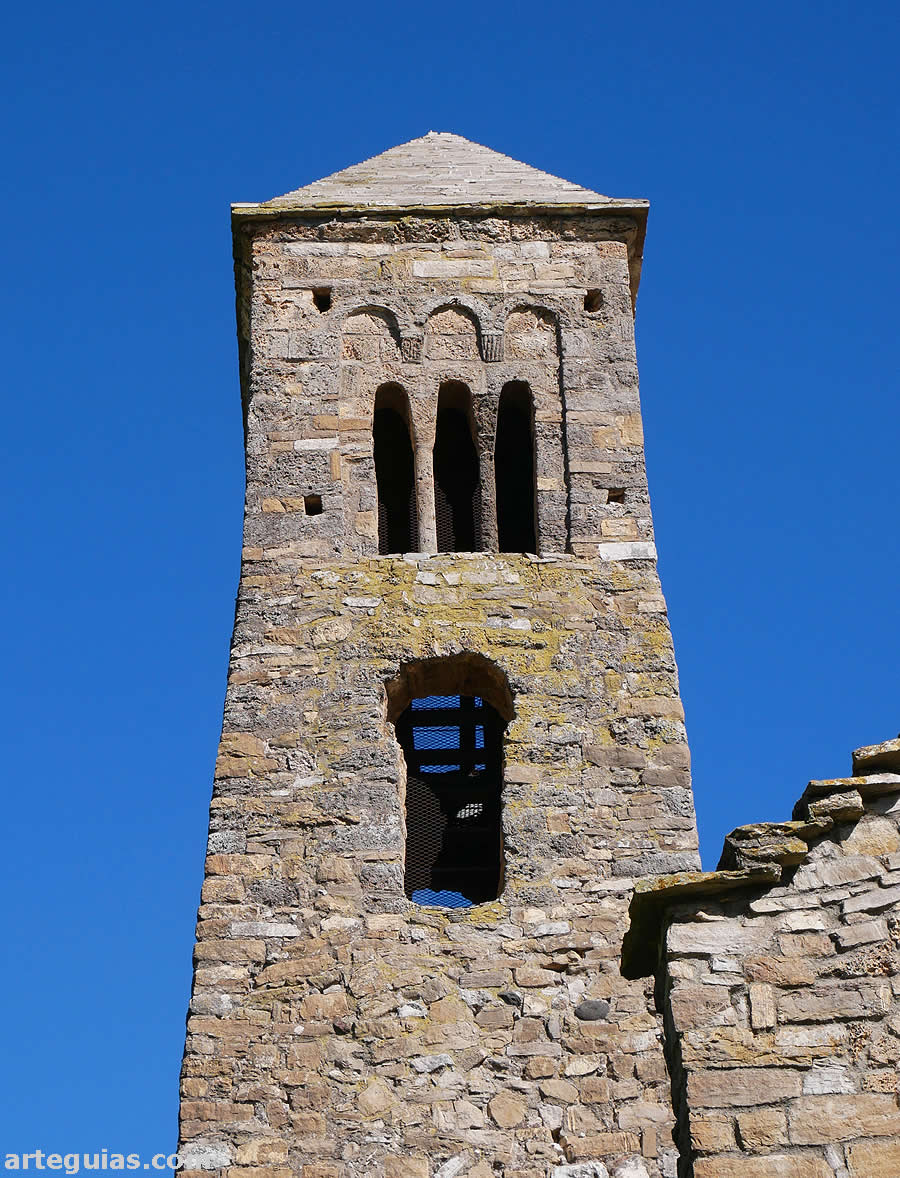 Torre campanario de la Iglesia de Coll de Nargó, Lleida