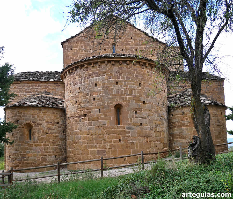 Cabecera de tres &aacute;bsides de la Iglesia de Covet, Lleida 
