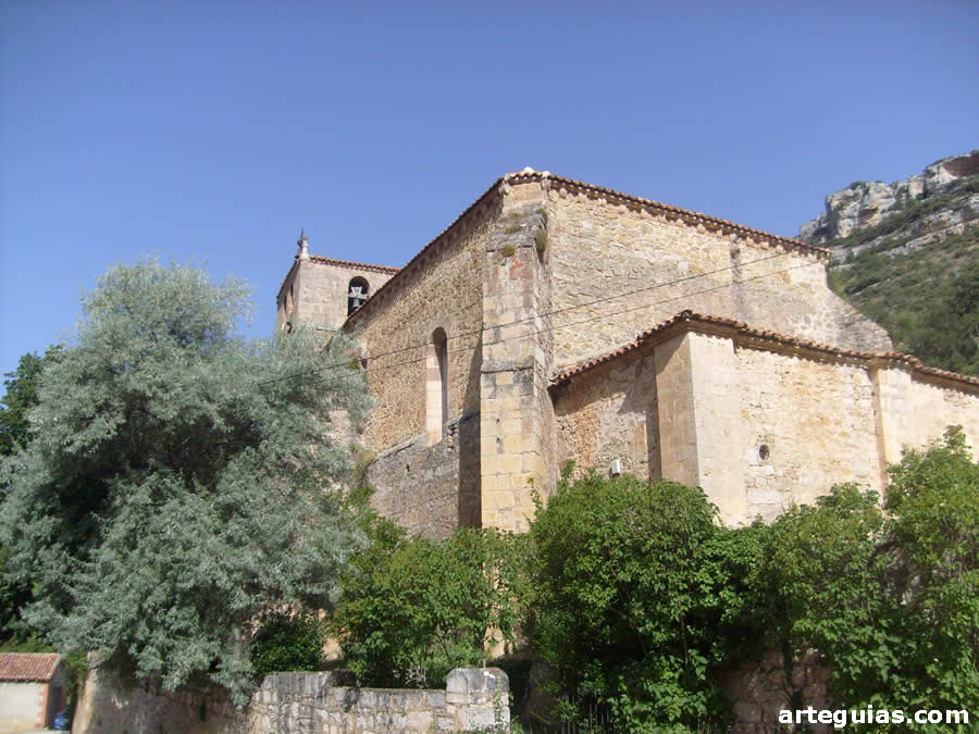 La iglesia de Escalada desde el suroeste