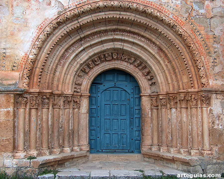 Iglesia Escalada, Burgos: puerta rom&aacute;nica