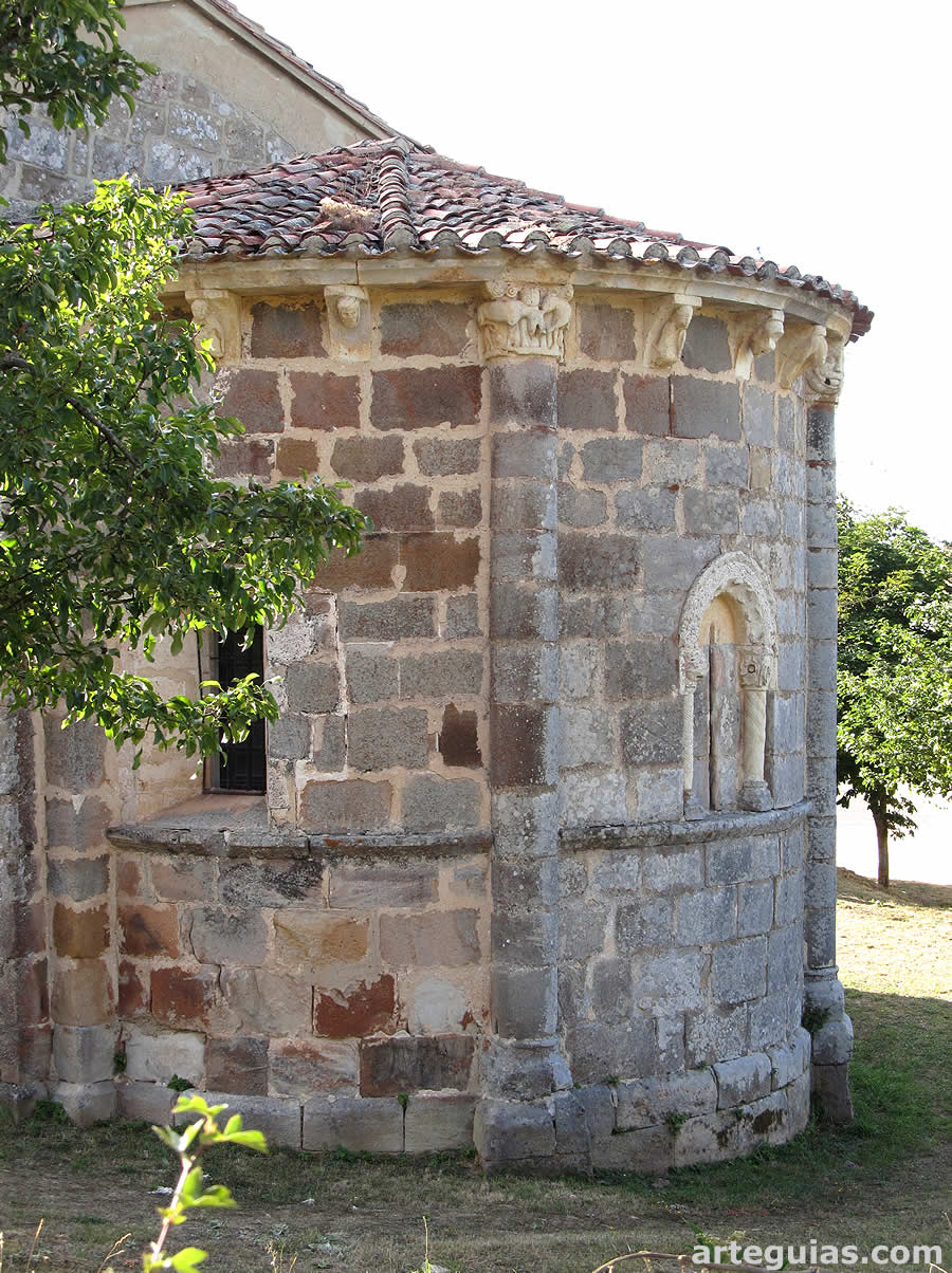 Ábside románico