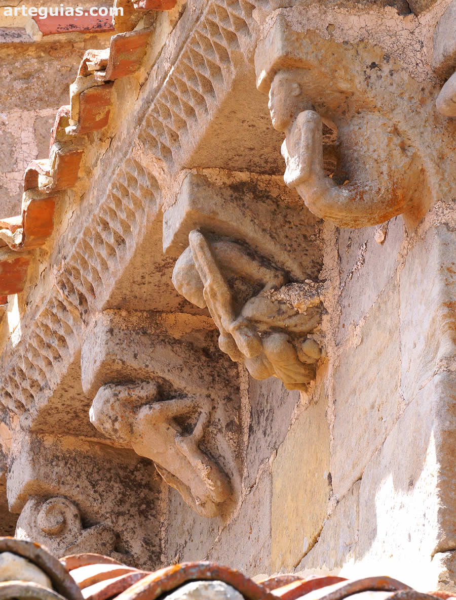 Canecillos antropomorfos