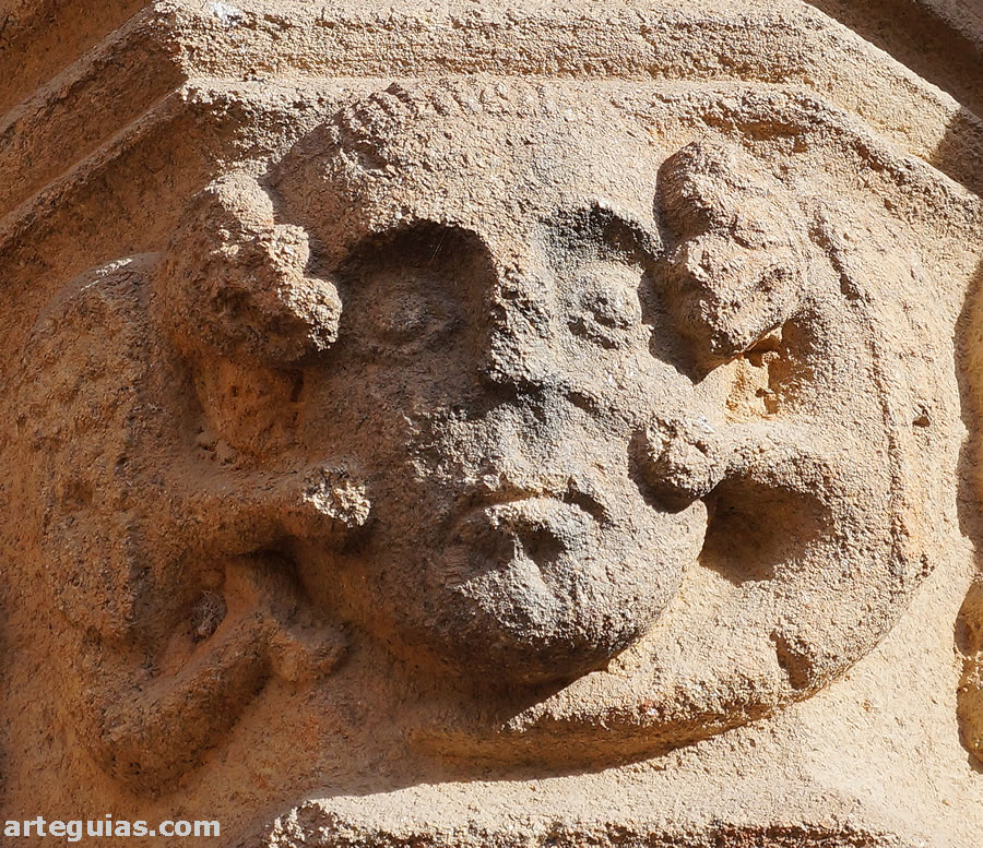 Capitel de la portada meridional
