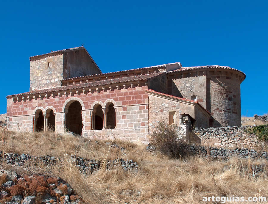 La iglesia de Jodra del Pinar en su ámbito paisajístico