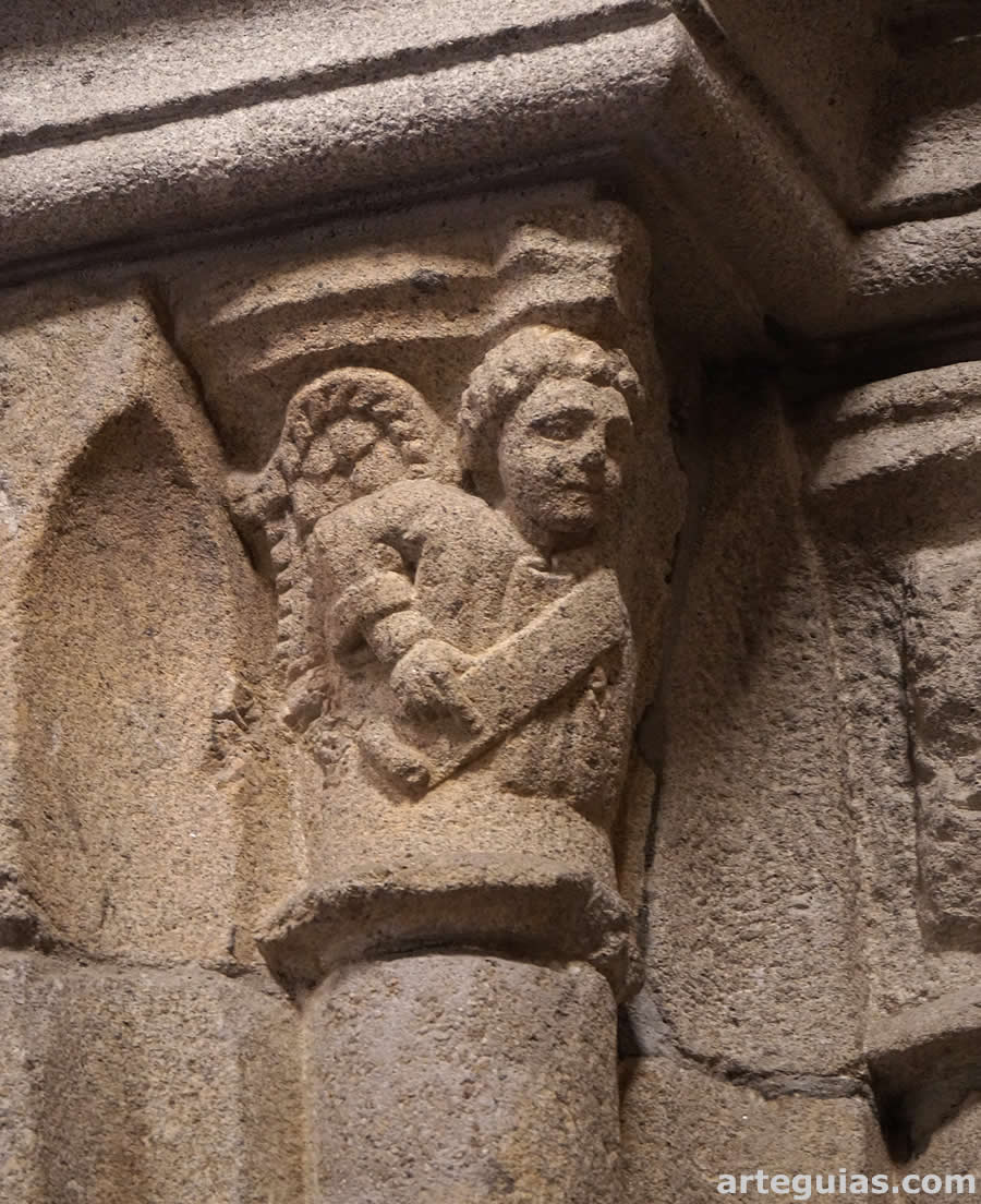 Capitel de Nuestra Se&ntilde;ora de Oliveira