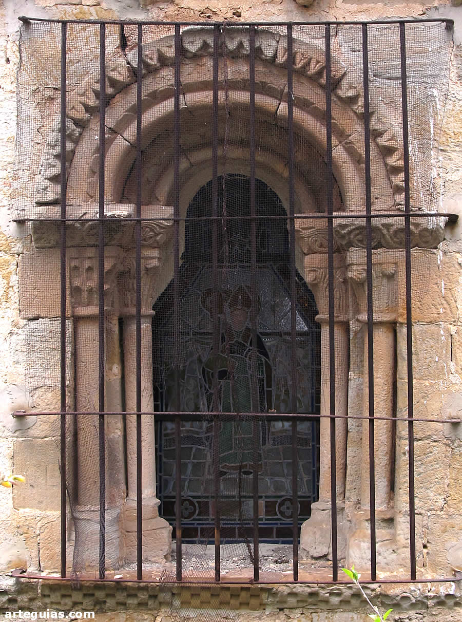 Ventanal del ábside
