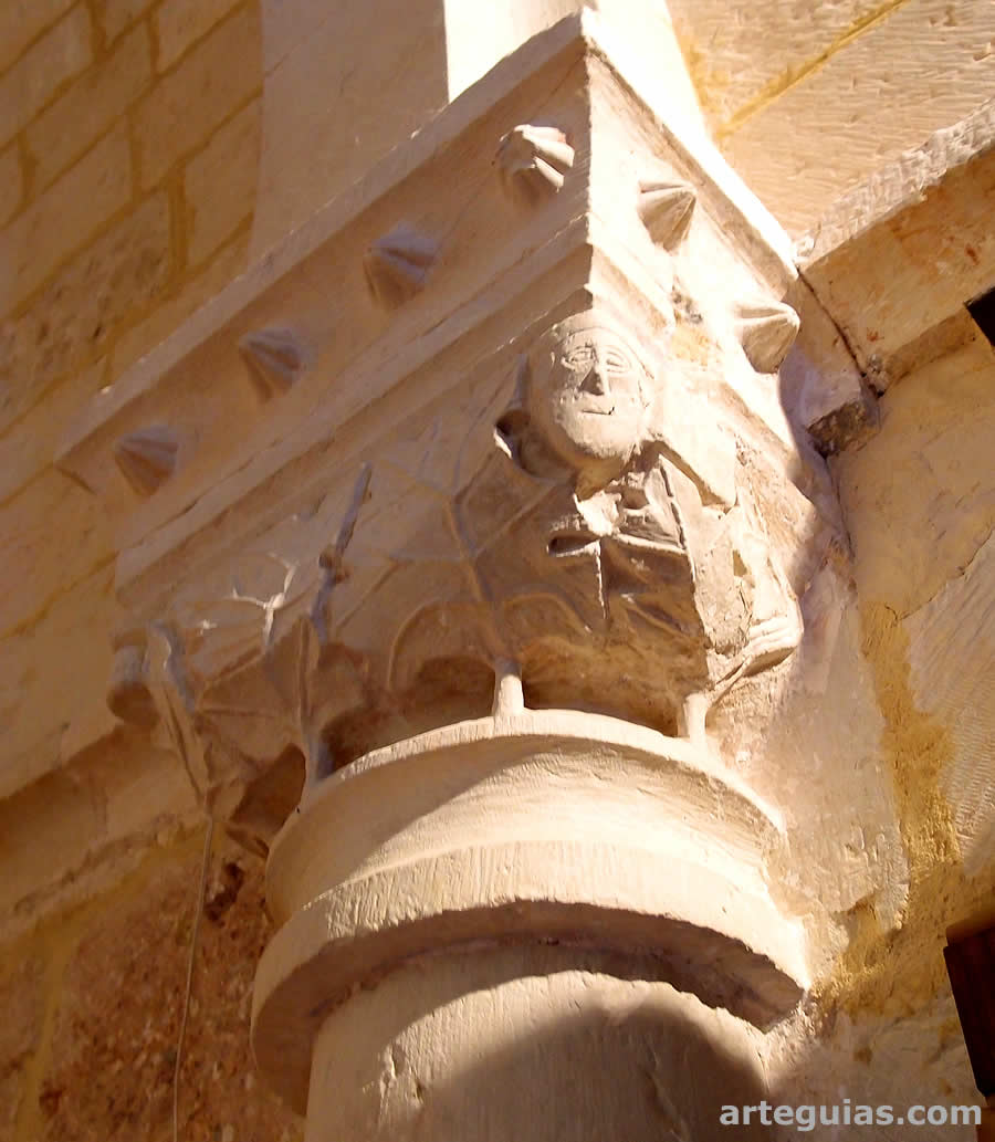 Capitel gótico