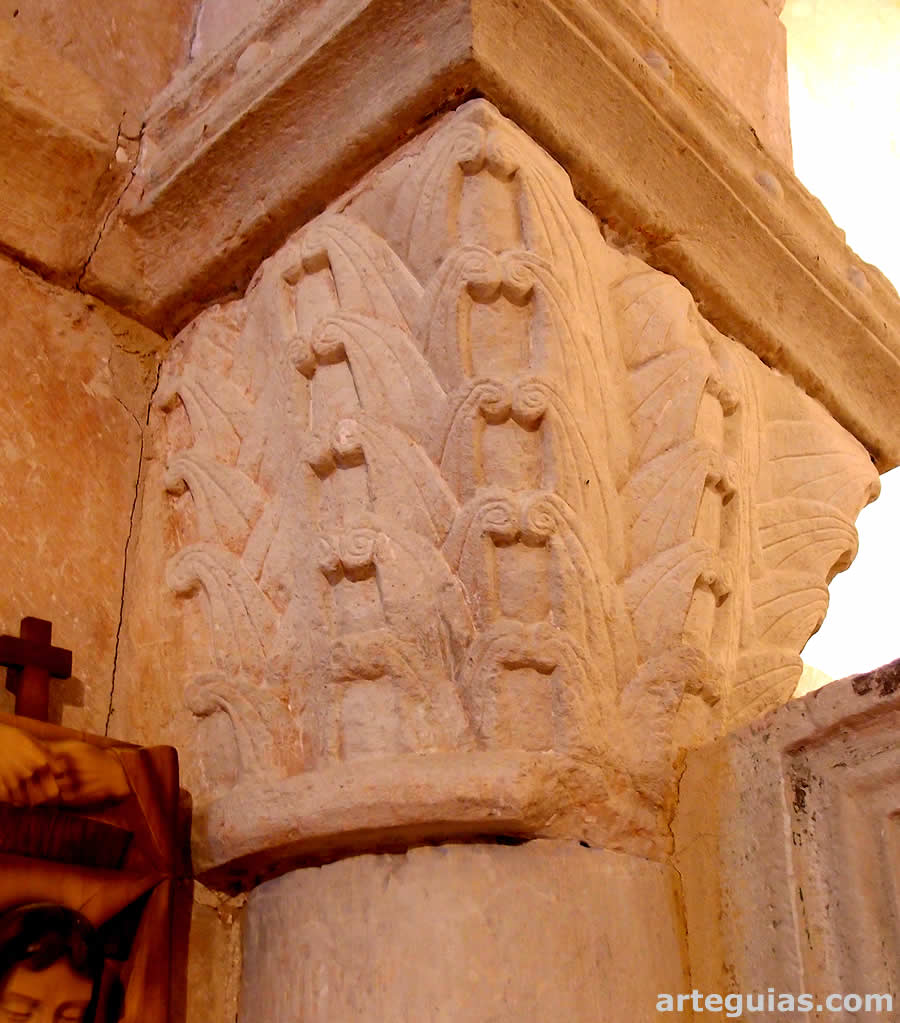 Capitel románico de la cabecera
