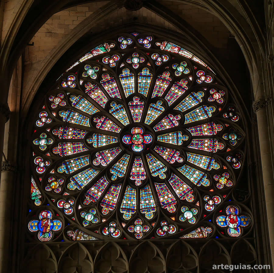 Iglesia de Saint-Nazaire, Carcassonne, Francia: rosetón gótico