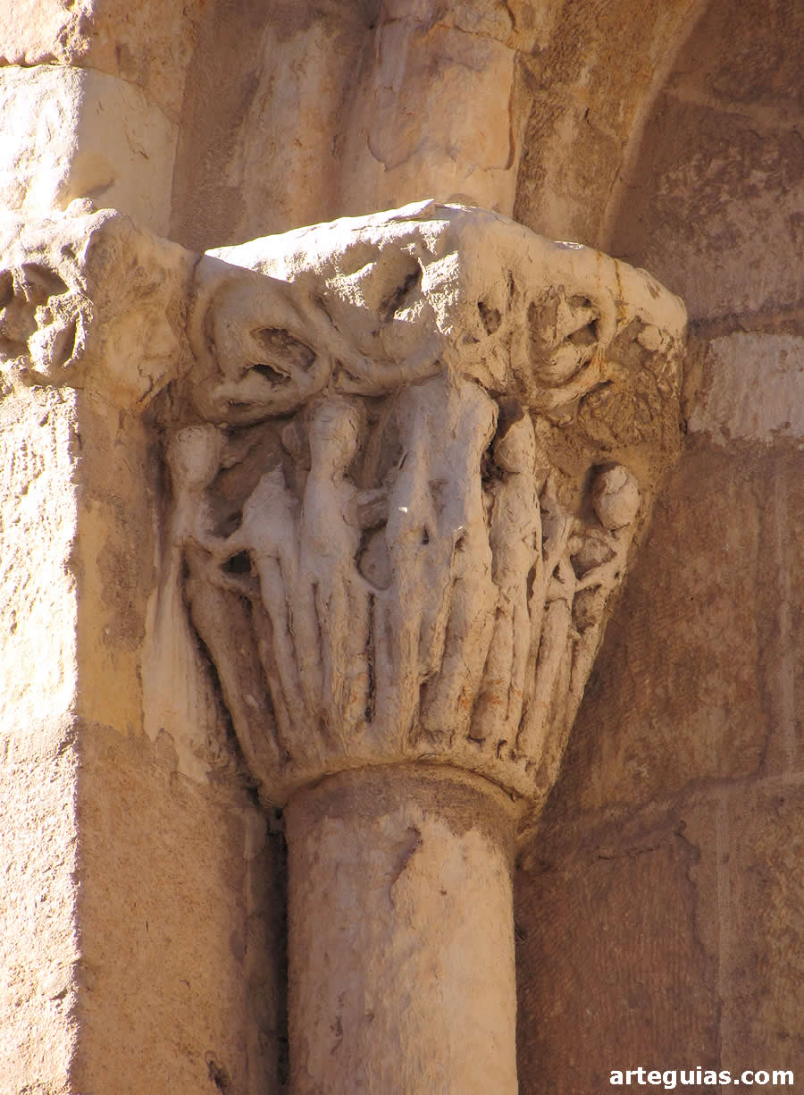 Otro capitel de ventana