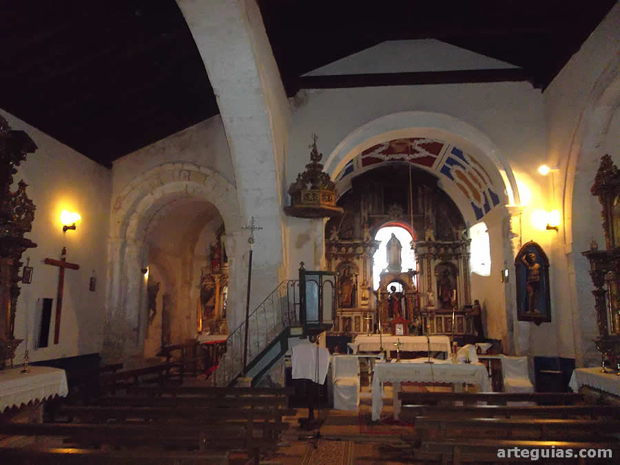 Interior del templo de San Juan Baustista de Orejana