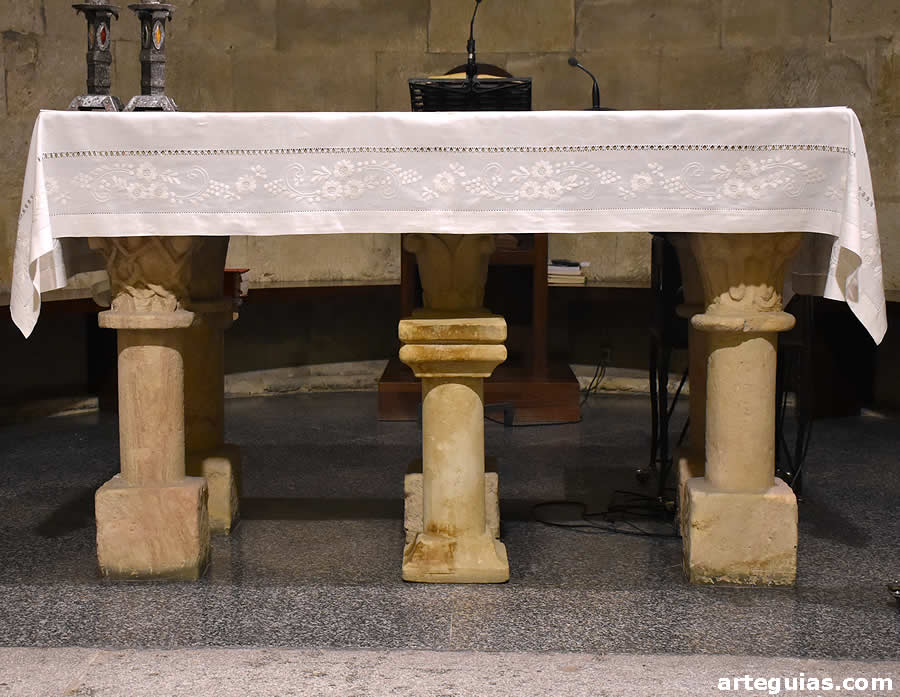Altar rom&aacute;nico