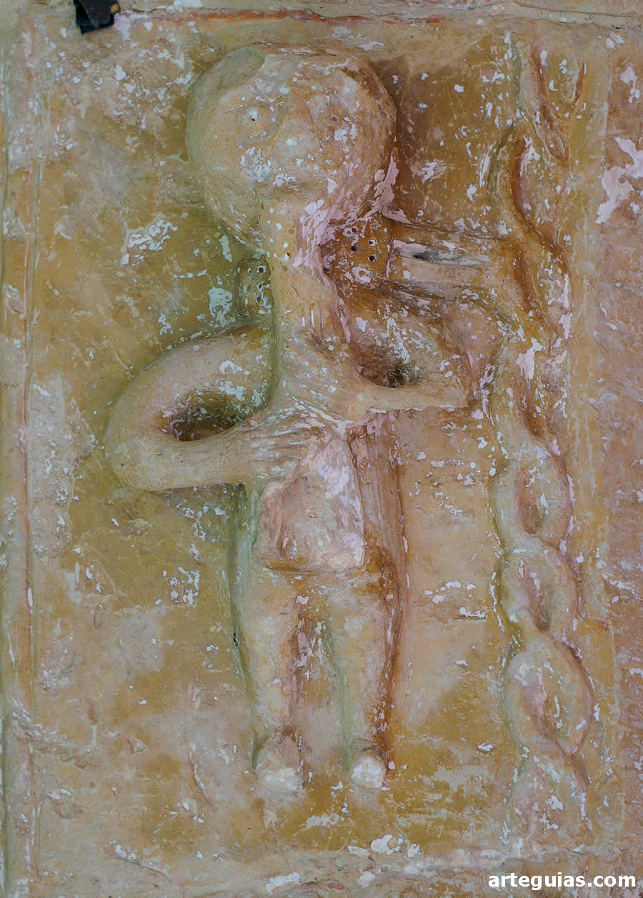 Relieve de la puerta