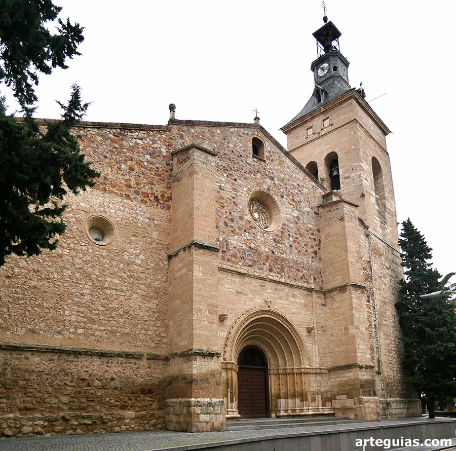 Fachada oeste de la iglesia de San Pedro, Ciudad Real