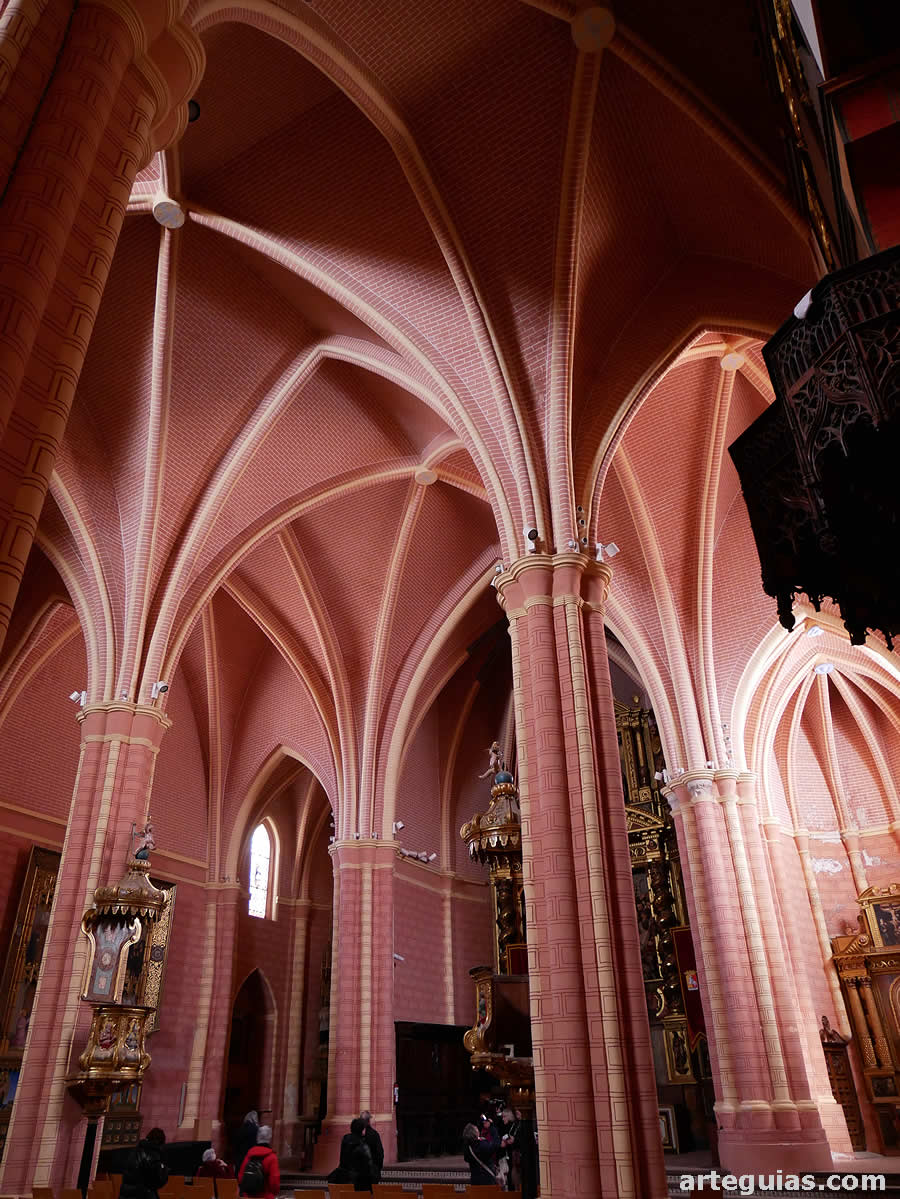 Interior. Iglesia de San Pedro de los Francos, Calatayud