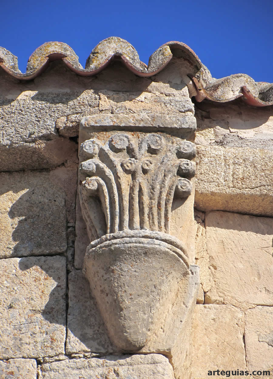 Capitel reaprovechado