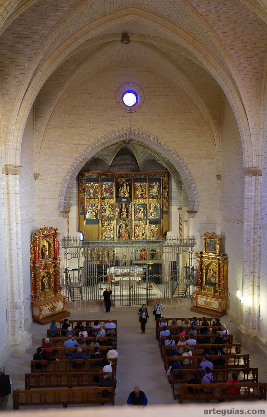 Interior de la nave