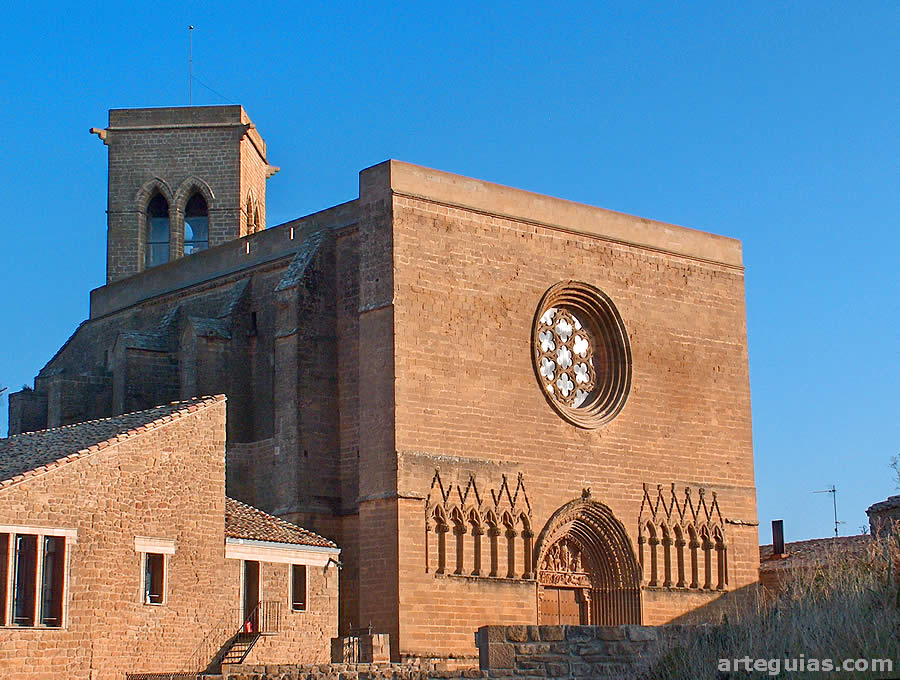 Iglesia de San Saturnino de Artajona, Navarra