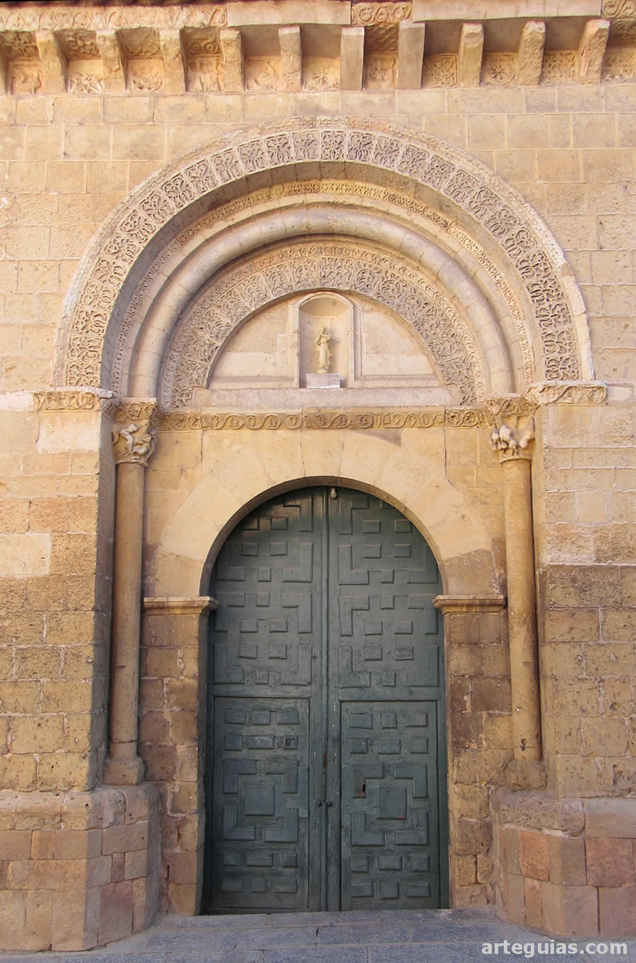 Puerta occidental