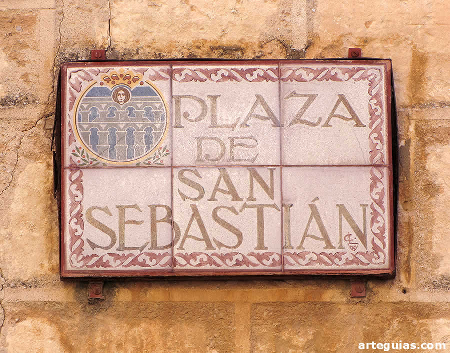 La iglesia está en la Plaza de San Sebastián de Segovia