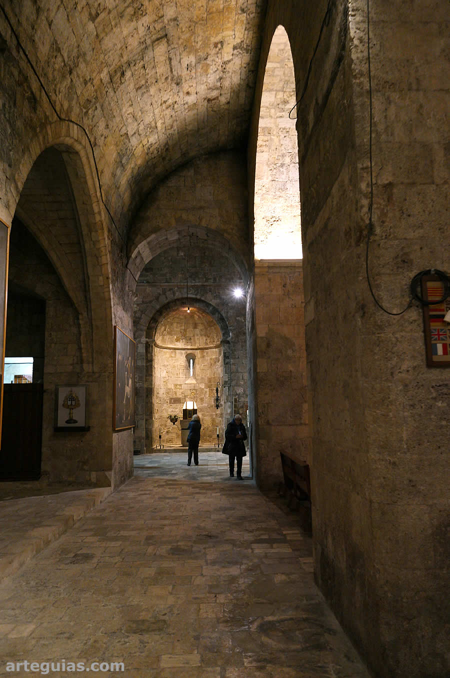 Nave lateral norte