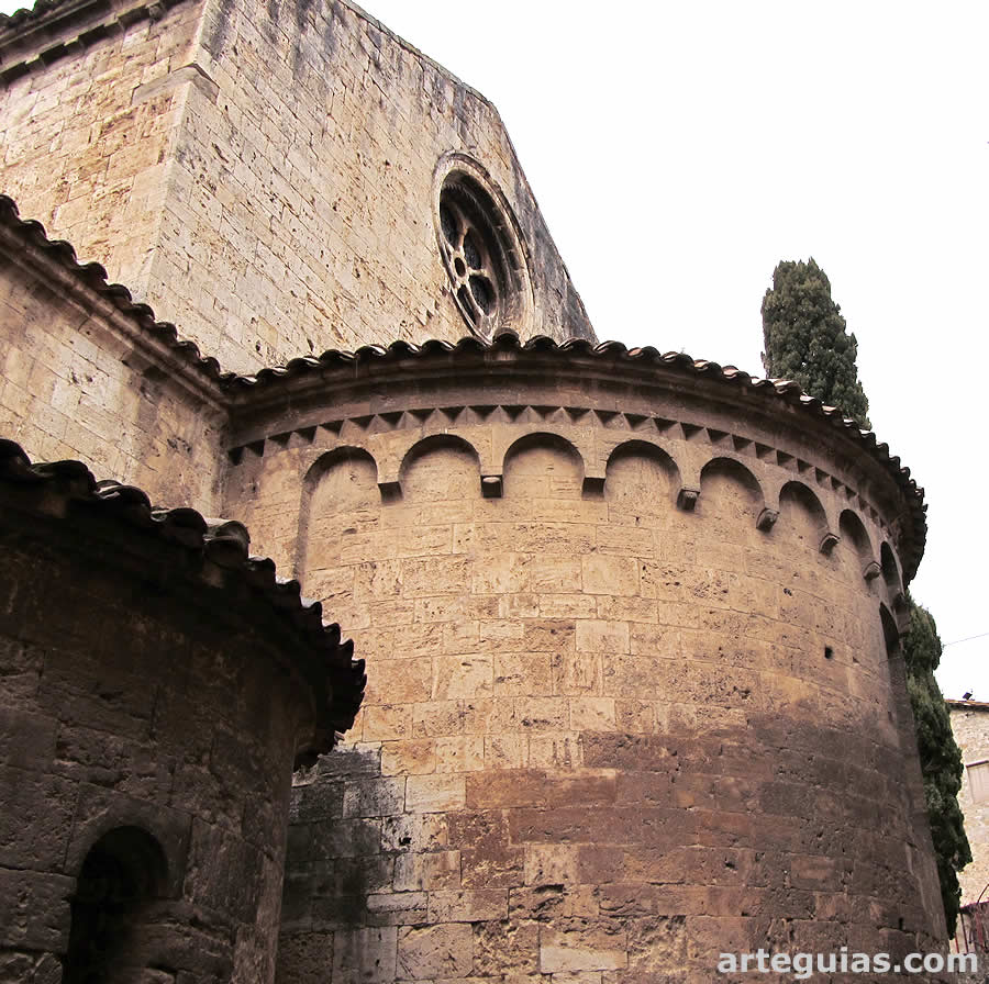 Cabecera de la iglesia de Sant Vicenç de Besalú