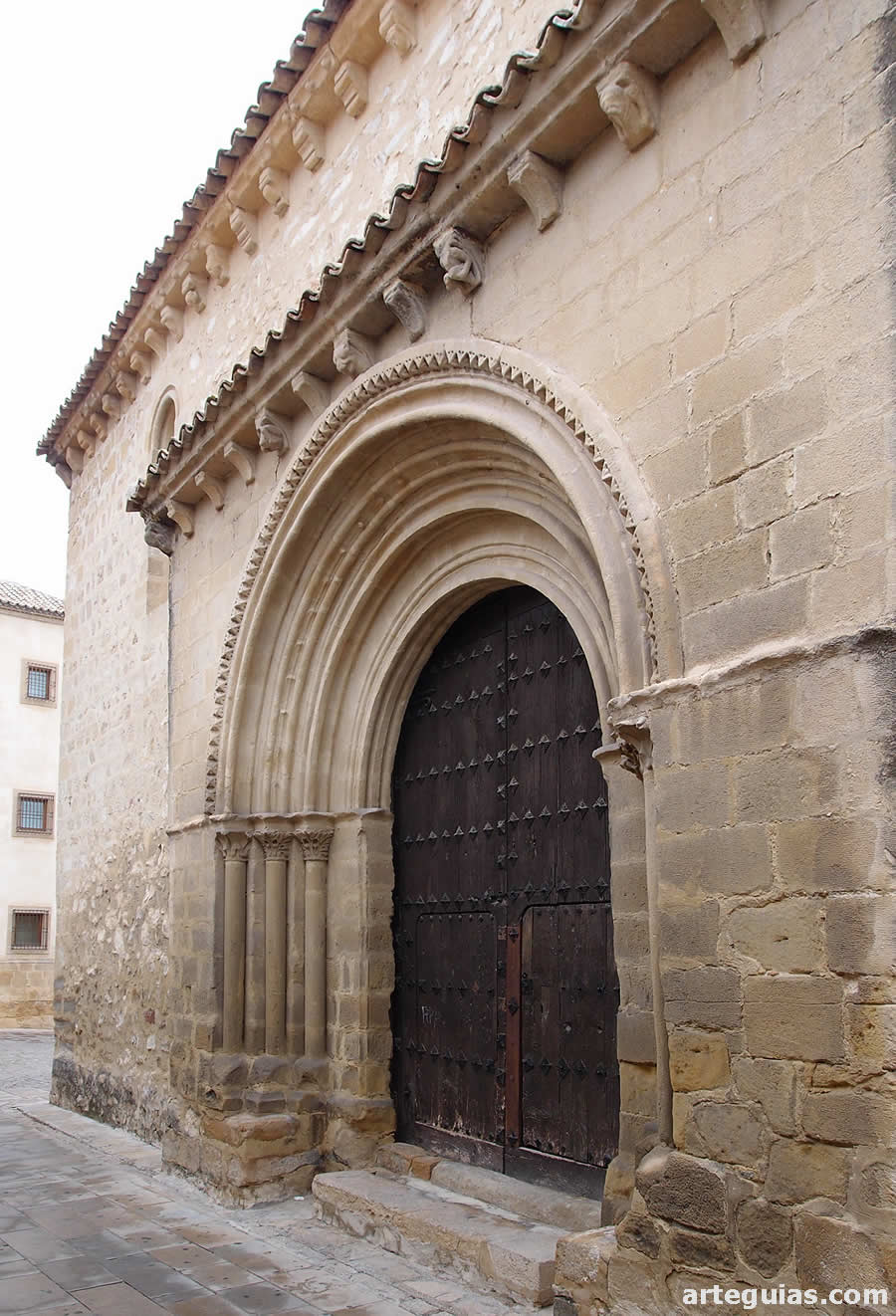 Muro meridional de la Iglesia de Santa Cruz, Baeza