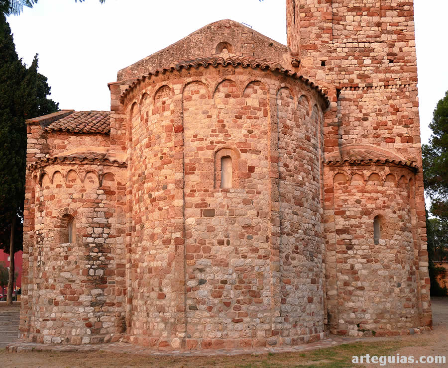 Iglesia de Santa María de Barberà del Vallès, Barcelona desde el este