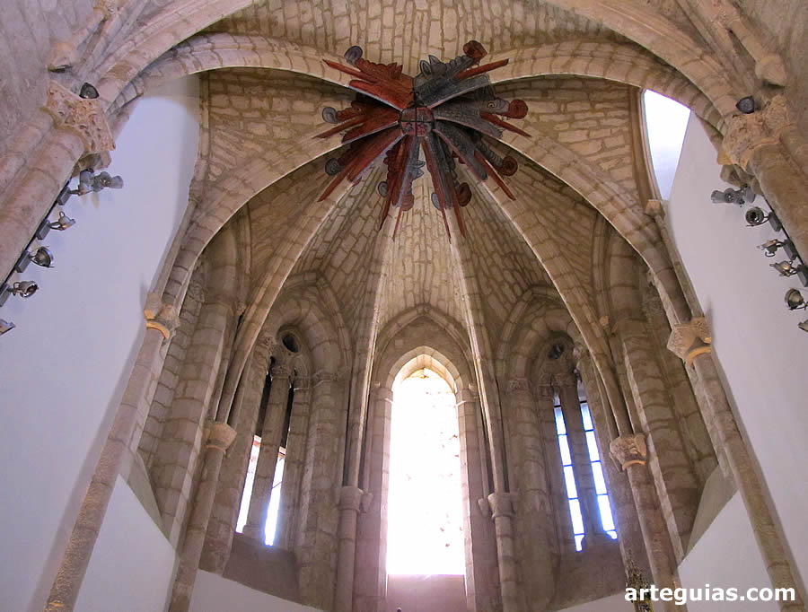 Boveda de crucería. Ábside central de la iglesia de Santiago de Ciudad Real