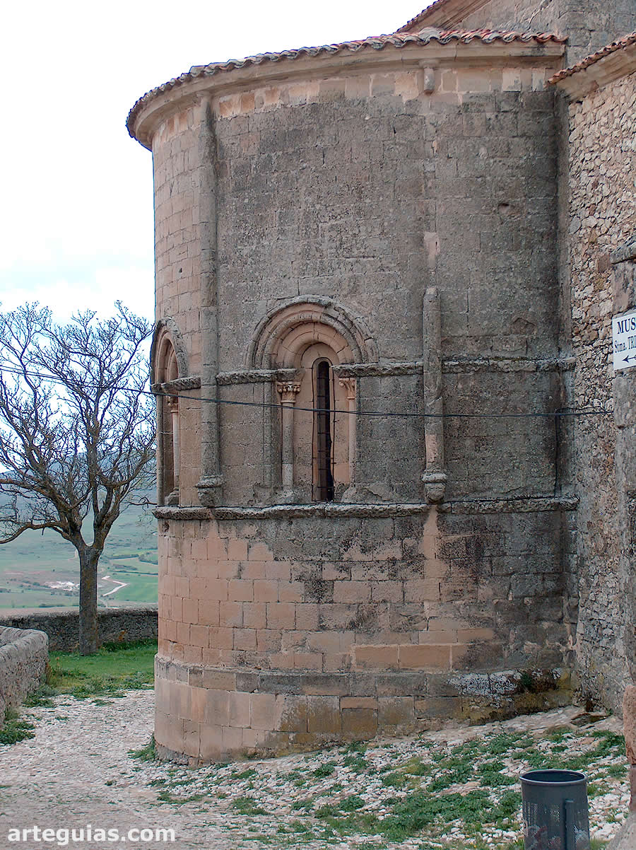Iglesia de la Santísima Trinidad de Atienza: ábside románico