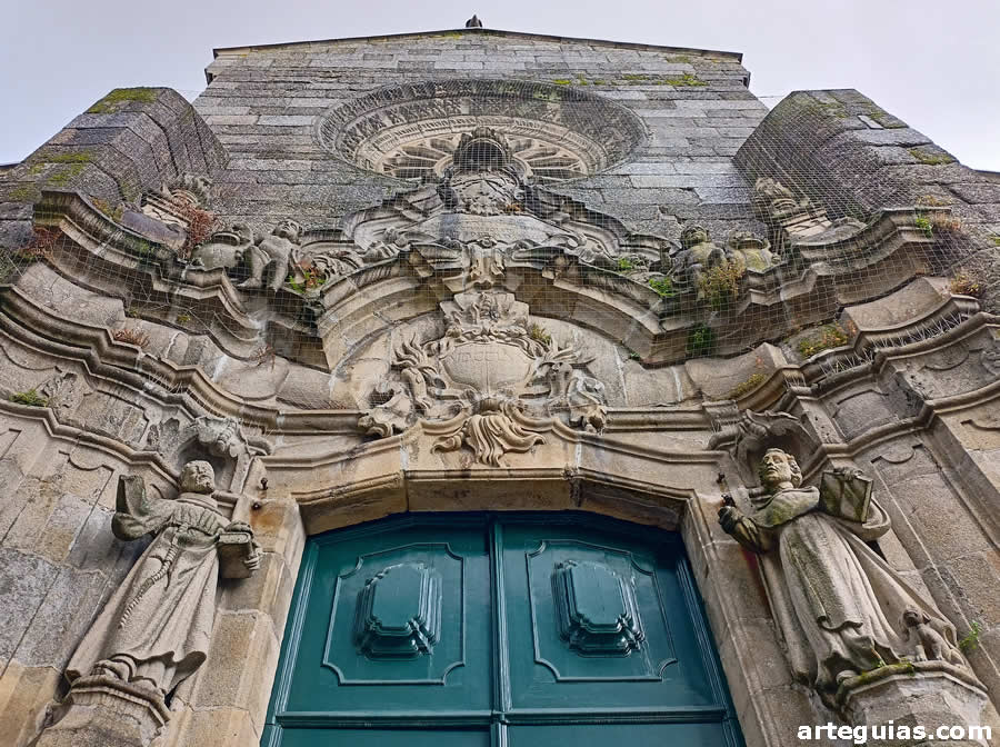 Fachada de la iglesia de Santo Domingo