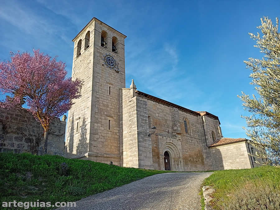 Iglesia de Susinos del Páramo desde el suroeste