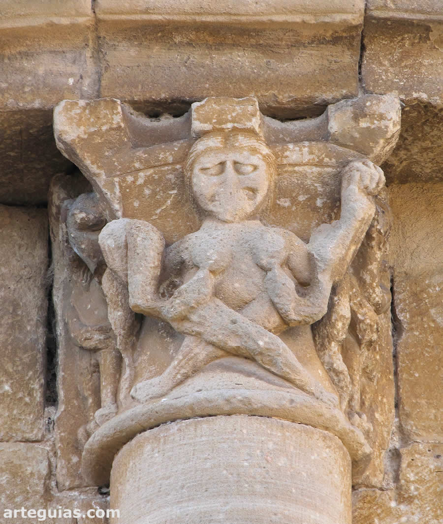 Capitel del ábside