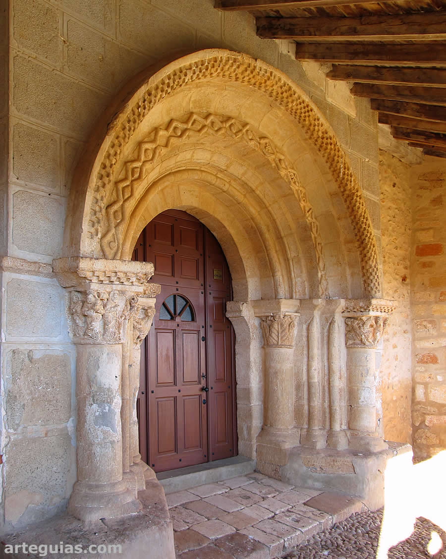 Guía de la iglesia de Torreandaluz, Soria