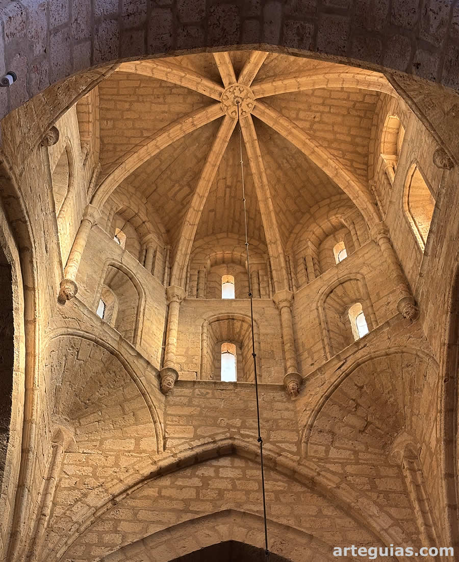 El espectacular cimborrio de Villamuriel
