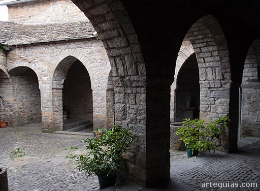 Claustro