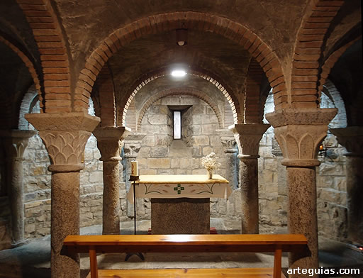 Cripta de la iglesia de Aínsa