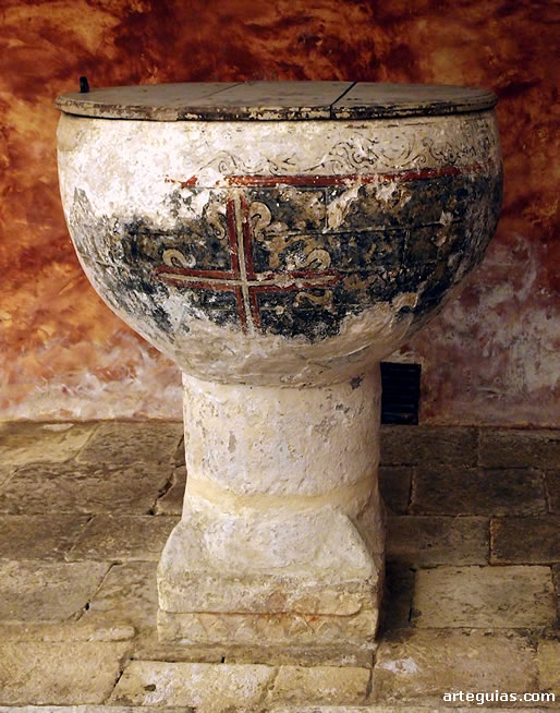 Iglesia de Alaiza, Álava: pila bautismal