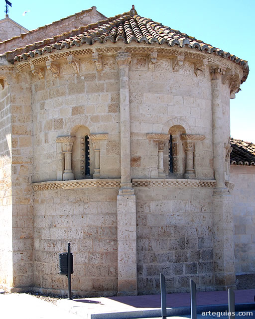 Iglesia de Arroyo de la Encomienda: &aacute;bside