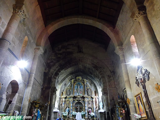 Interior de la iglesia de Astureses