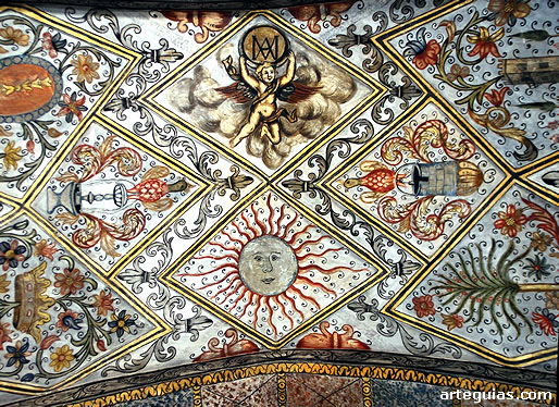 Detalle de las pinturas de la bóveda