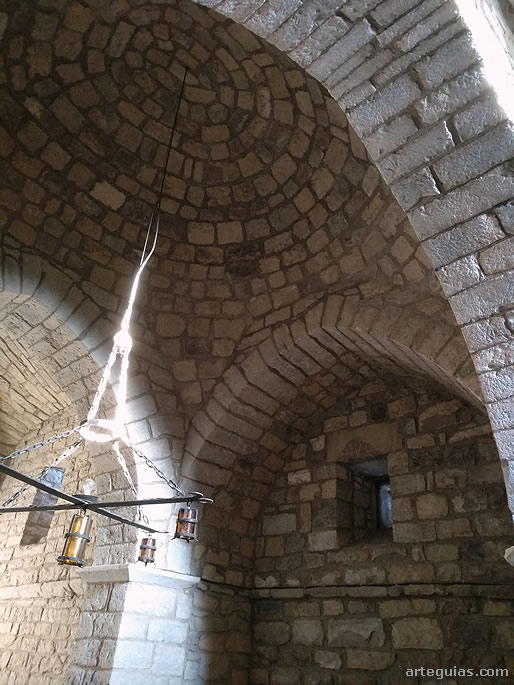 Cúpula sobre el tramo central de la nave