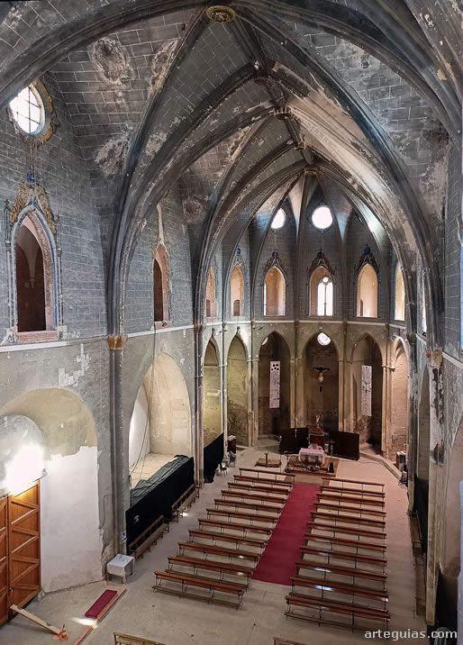Magn&iacute;fico interior de la iglesia de Montalb&aacute;n, Teruel