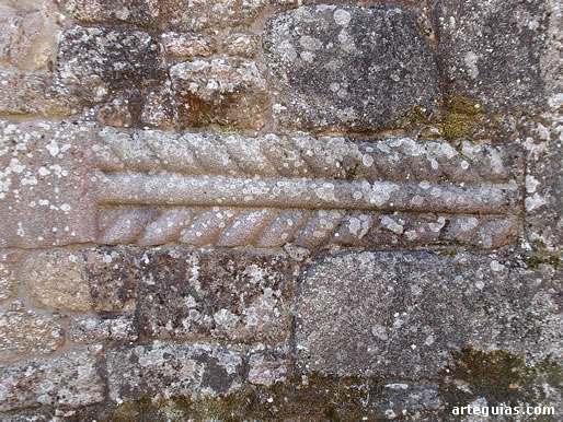 Fuste o moldura sogueada de tradición asturiana