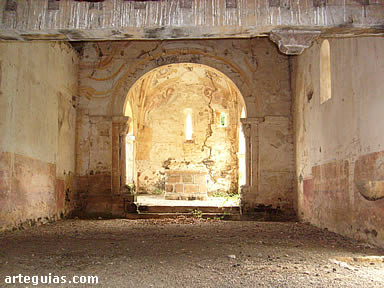 Interior de la iglesia desde los pies de la misma