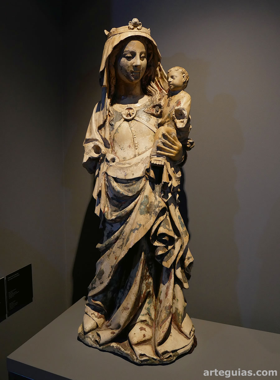 Virgen g&oacute;tica en el Museo Alberto Sampaio