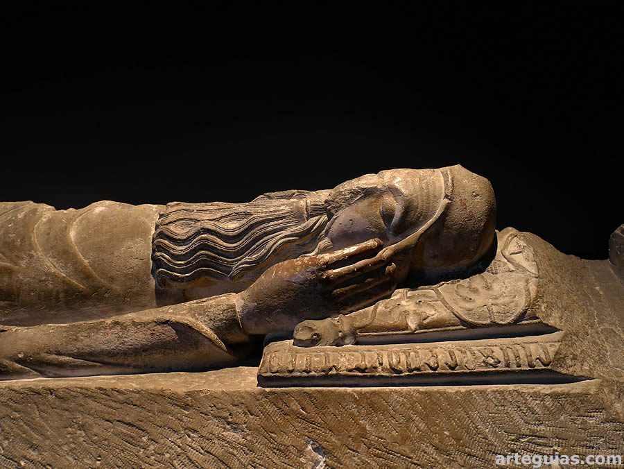 Estatua g&oacute;tica de Jes&eacute;