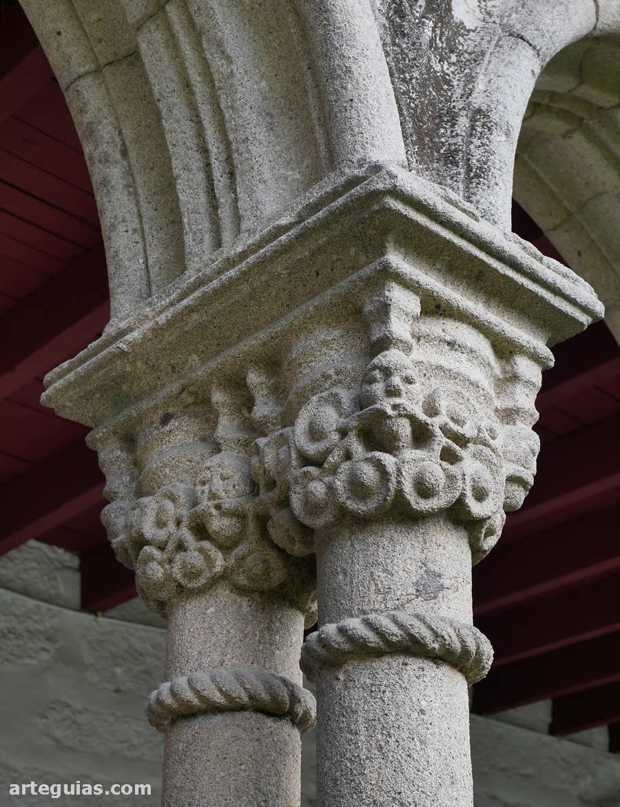 Capiteles del claustro
