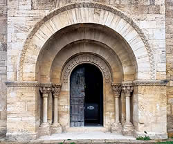 Iglesia de Porqueres