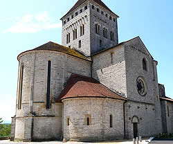 Iglesia de Saint-Andr&eacute; de Sauveterre-de-B&eacute;arn